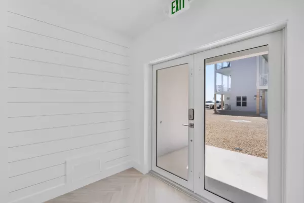 Islamorada, FL 33036,84745 Old Highway #7