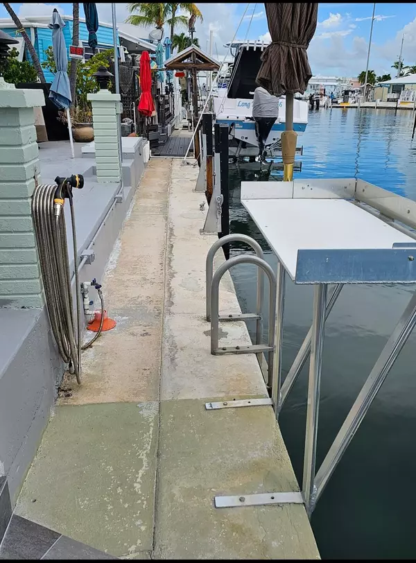 Long Key, FL 33001,65821 Overseas Highway #67