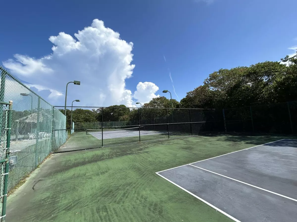 Islamorada, FL 33036,76800 Overseas Highway