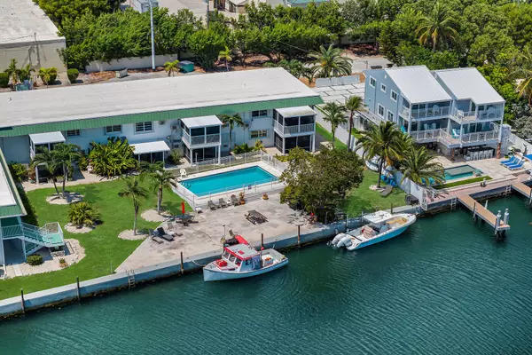 Marathon, FL 33050,5301 Ocean Terrace #2