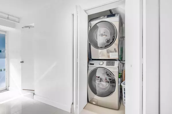 Key Largo, FL 33037,1500 Ocean Bay Drive #J7