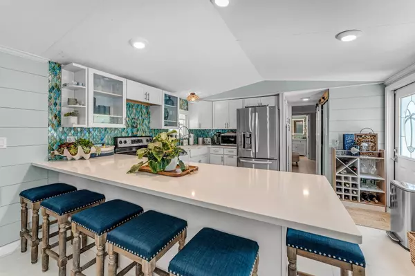 Key Largo, FL 33037,347 King Avenue