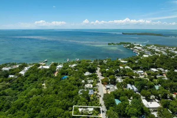 Islamorada, FL 33070,131 Indian Mound Trail