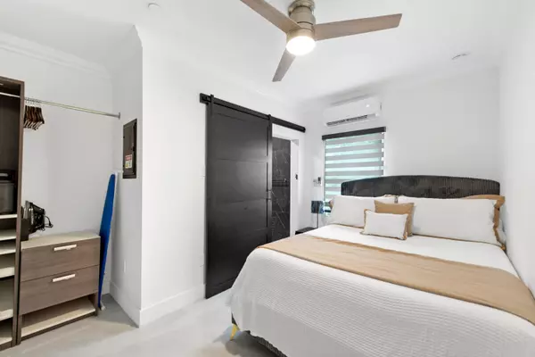 Tavernier, FL 33070,91865 overseas hwy #104