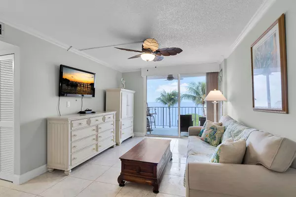 Tavernier, FL 33070,88500 Overseas Highway #411