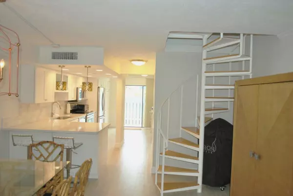 Islamorada, FL 33036,87200 Overseas Highway #G5