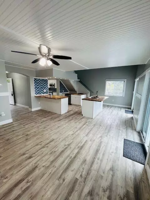 Cudjoe, FL 33042,21660 Overseas Highway