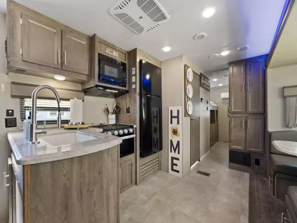 Key Largo, FL 33037,325 Calusa Street #497