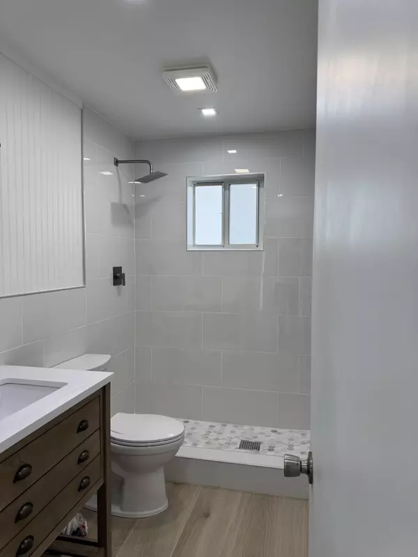 Layton, FL 33001,119 Long Key Lake Drive #1