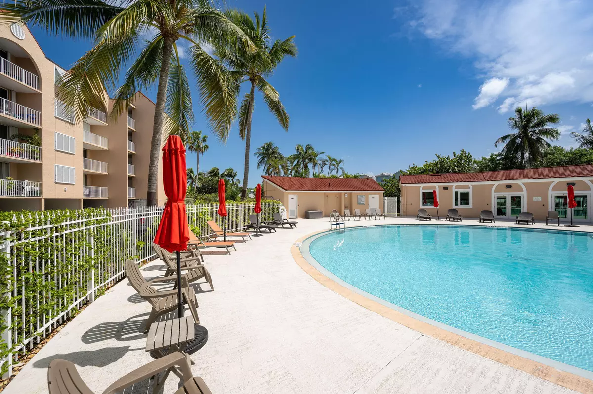 Key West, FL 33040,3930 S 3930 Roosevelt Boulevard #S303