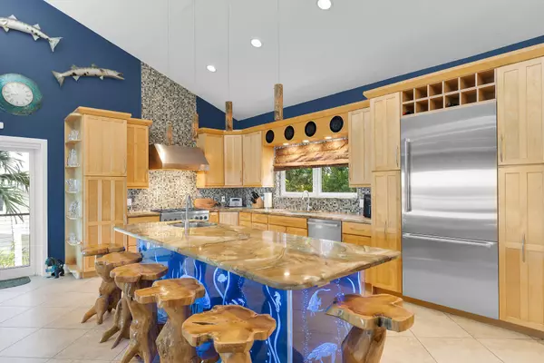 Islamorada, FL 33070,151 Lake Road