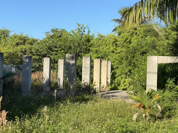 Cudjoe, FL 33042,124 Cutthroat Drive