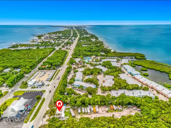 Key Largo, FL 33037,98468 Overseas Highway #1