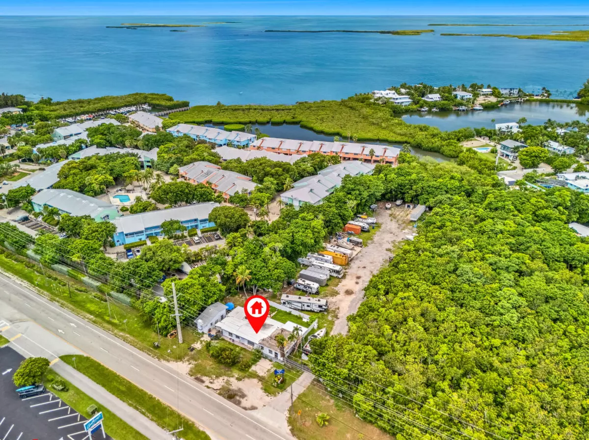 Key Largo, FL 33037,98468 Overseas Highway #1