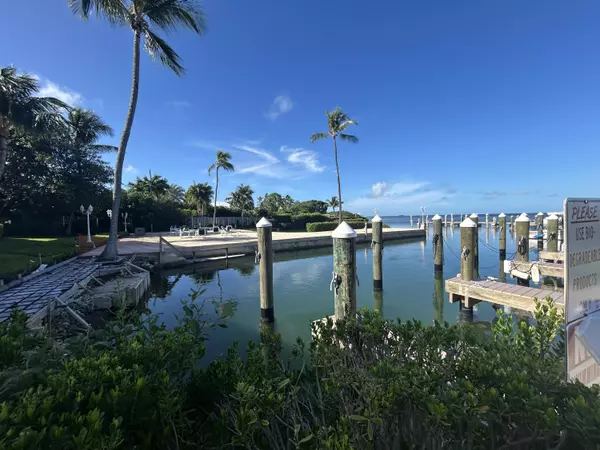 Tavernier, FL 33070,94220 Overseas Highway #6-D