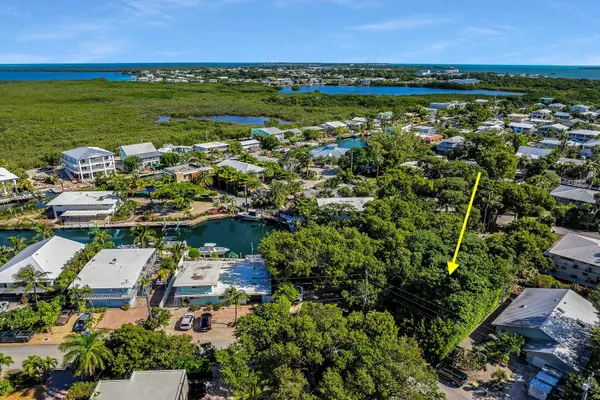 Tavernier, FL 33070,00 Apache Street