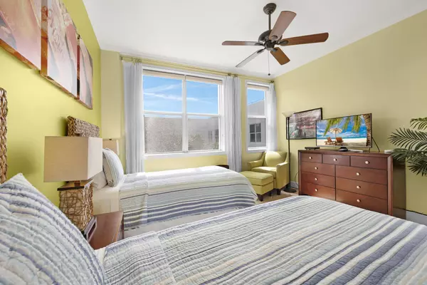 Key West, FL 33040,115 Front Street #301