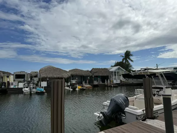 Key Largo, FL 33037,999 Morris Avenue #4-8