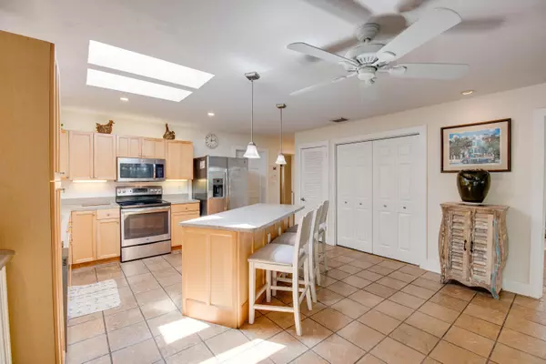 Key West, FL 33040,702 Florida Street