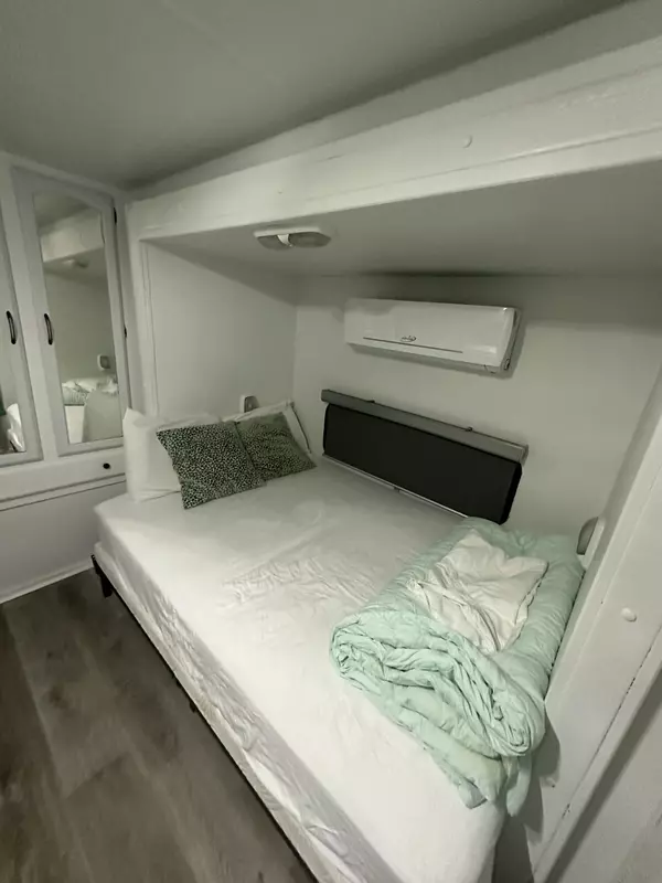 Key Largo, FL 33037,325 Calusa Street ##9