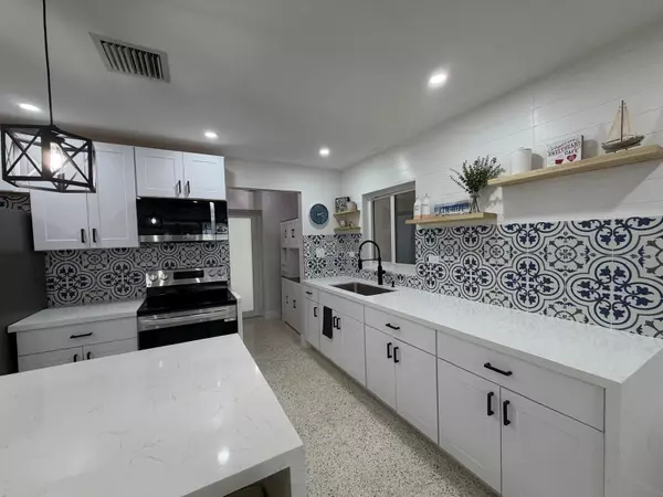 Key Largo, FL 33037,219 S Bay Harbor Drive #A