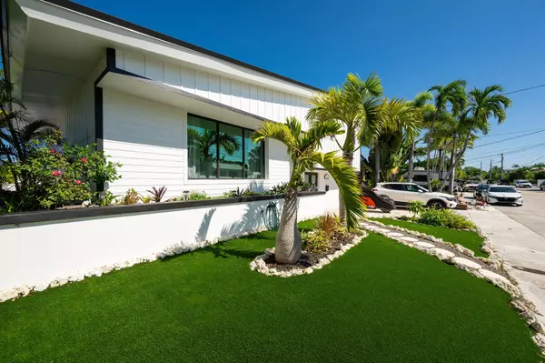 Key Haven, FL 33040,16 Azalea Drive