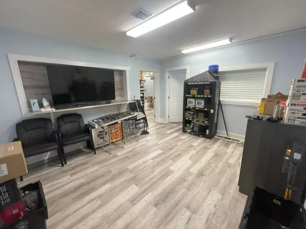 Key Largo, FL 33037,98250 Overseas Highway