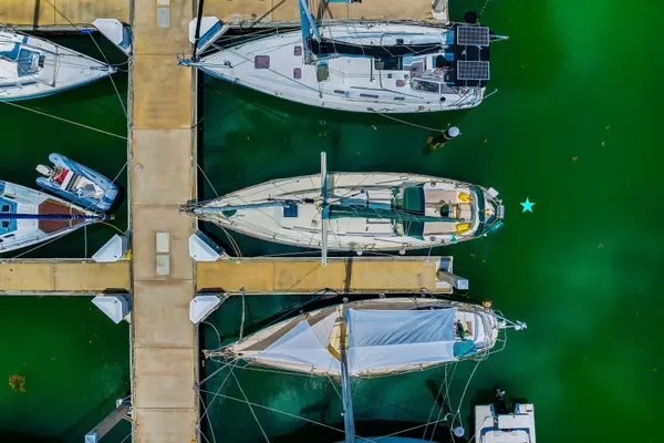 Key West, FL 33040,5555 College Road #Starfish 6