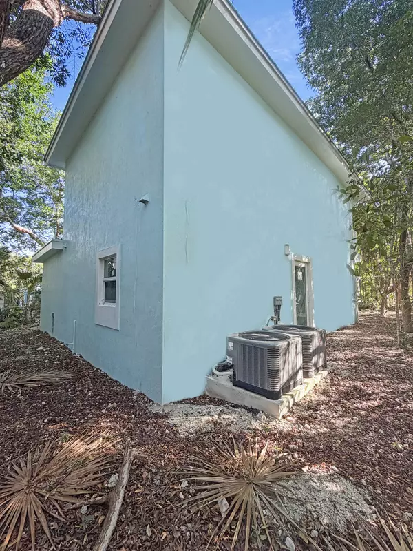 Tavernier, FL 33070,203 Antigua Road