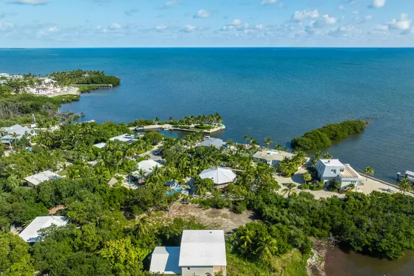 Islamorada, FL 33036,229 Coral Road