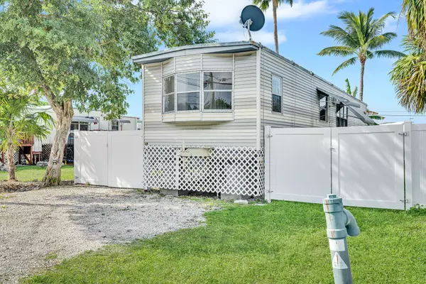 Marathon, FL 33050,413 92Nd Street Ocean Street Ocean #A