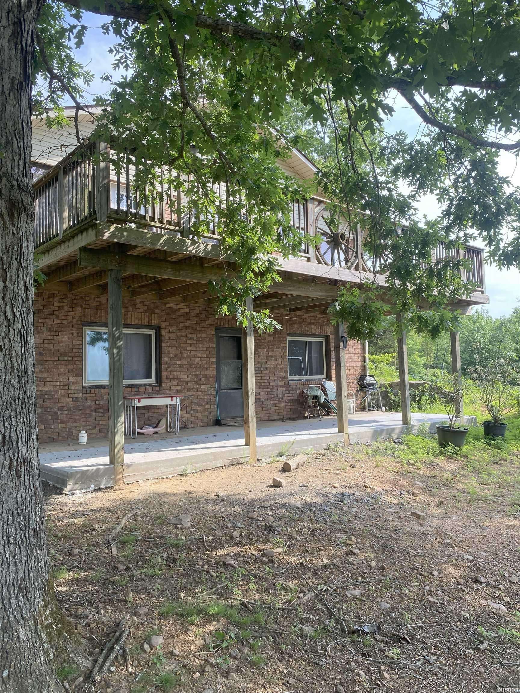 Mena, AR 71953,198 MEDCALF Lane