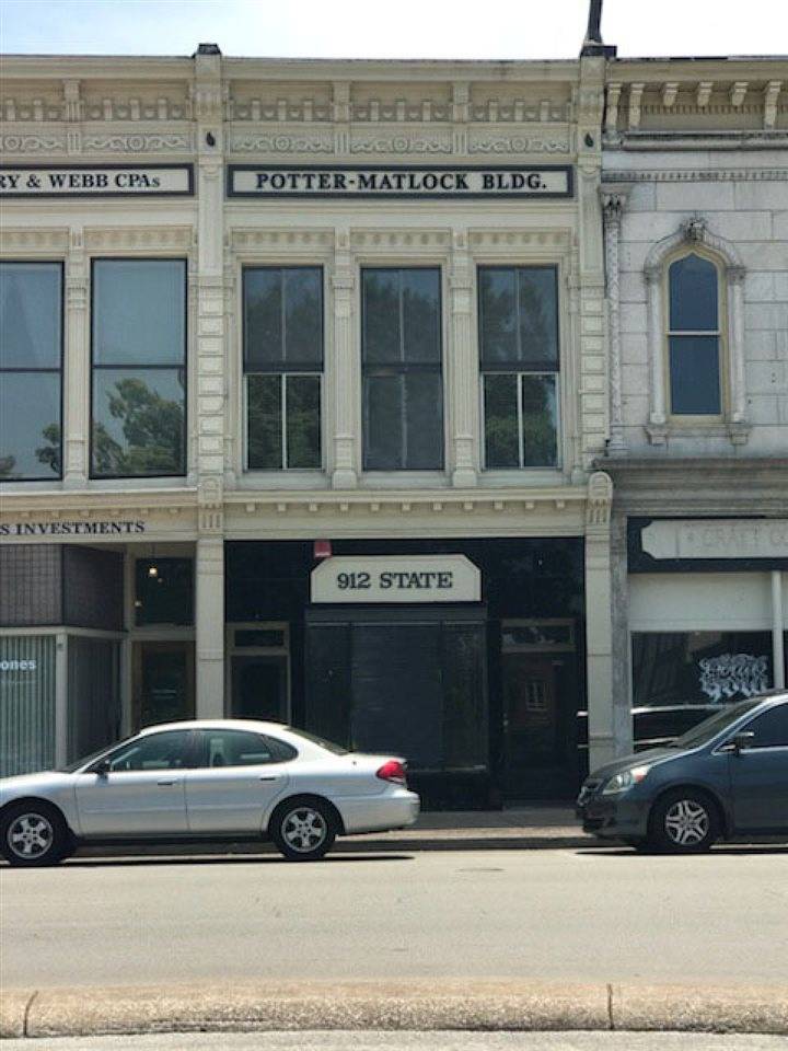 Bowling Green, KY 42102,912 State Street