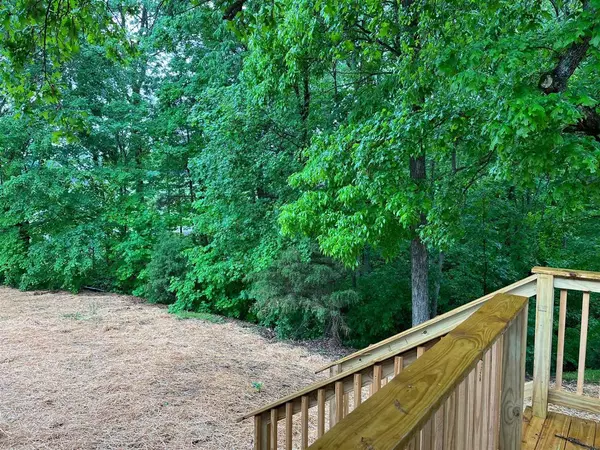 Bowling Green, KY 42101,8099 Richardsville Road