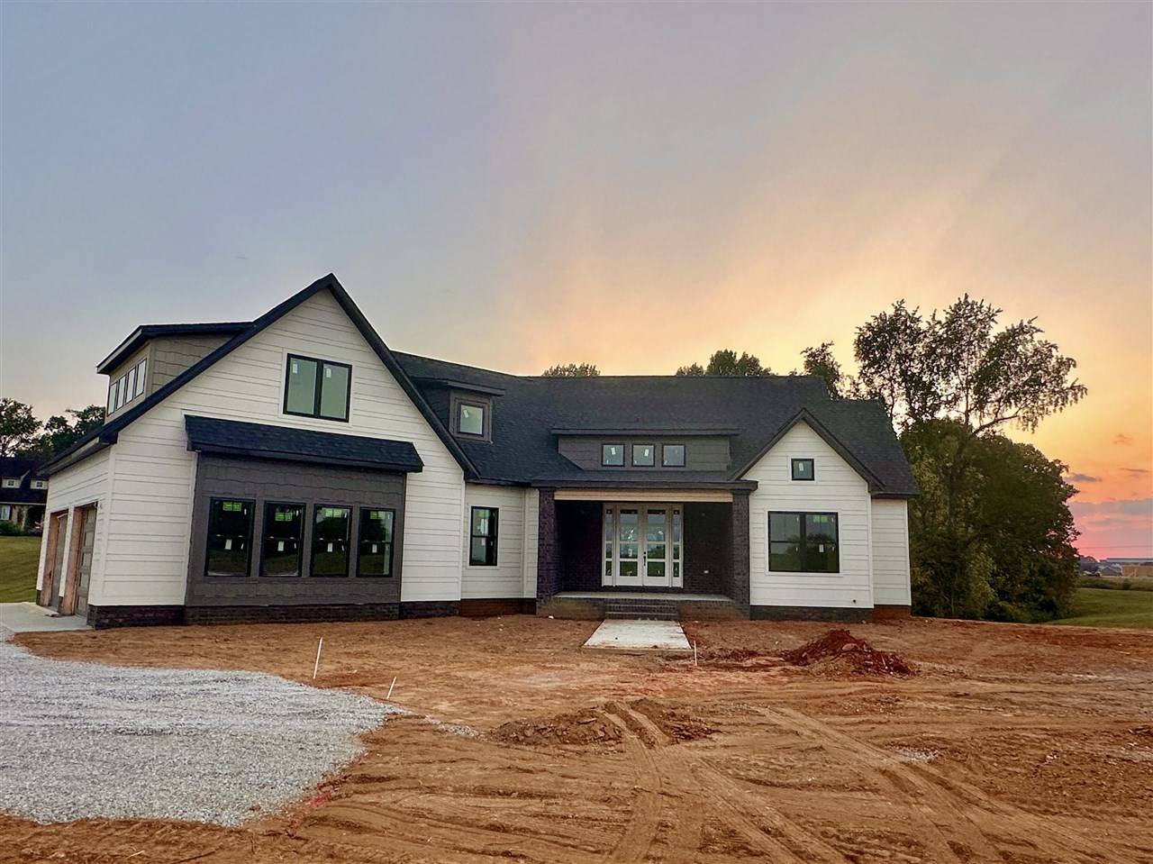 1199 Shaker Mill Road, Bowling Green, KY 42103