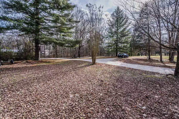 Bowling Green, KY 42101,432 L C Carr Road