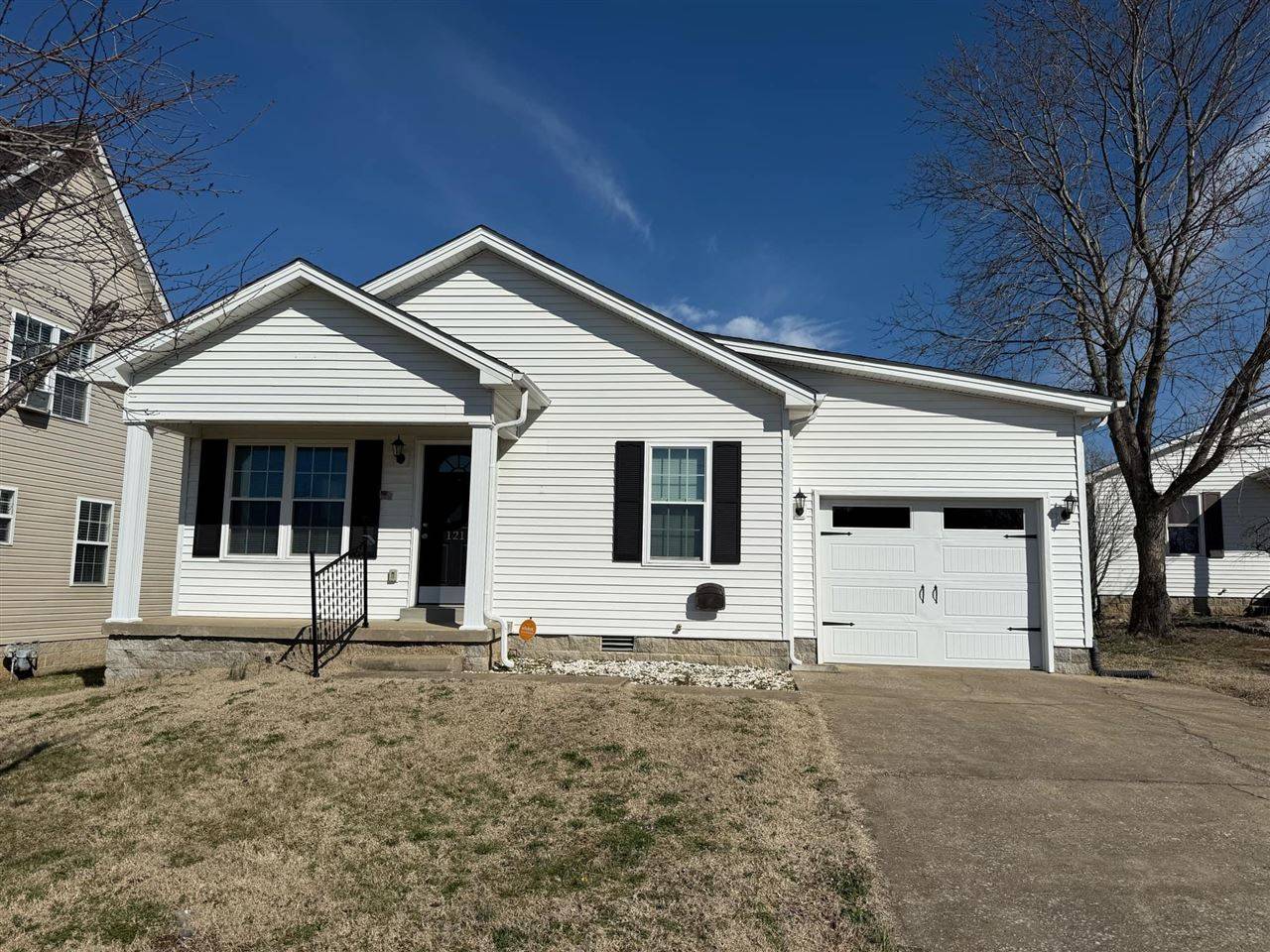 121 Devin Close Court, Bowling Green, KY 42101