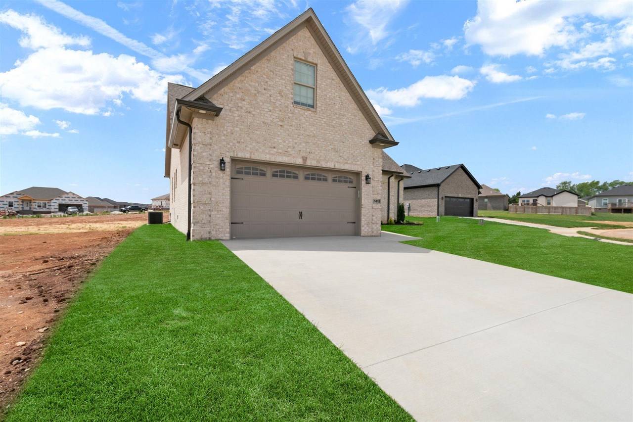 Bowling Green, KY 42101,1418 Sagecrest Court