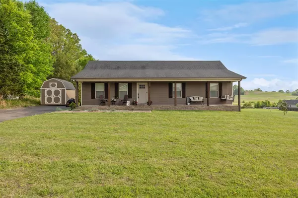 42 Kaces Way, Scottsville, KY 42164