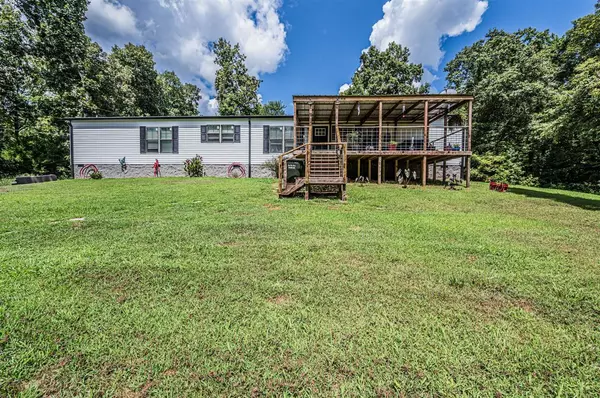 767 Lock 5 Road, Roundhill, KY 42275