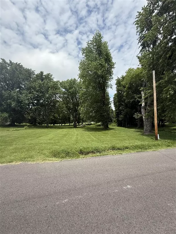 6651 Old Hinkleville Road, Paducah, KY