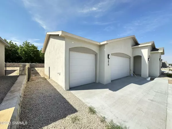 Las Cruces, NM 88001,3810 Silverado Loop