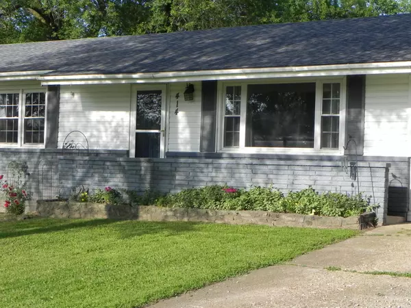 Marshfield, MO 65706,414 Pine Ridge Street