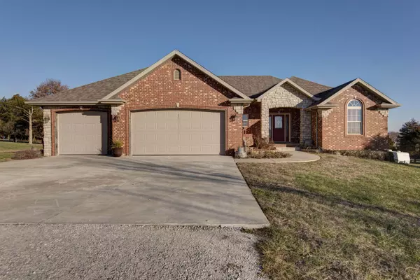 3285 Zoller Road, Billings, MO 65610