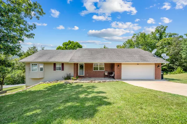 221 Reno Springs Estates Court, Walnut Shade, MO 65771