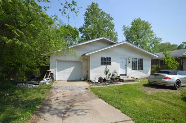 3009 West Pacific Street, Springfield, MO 65802