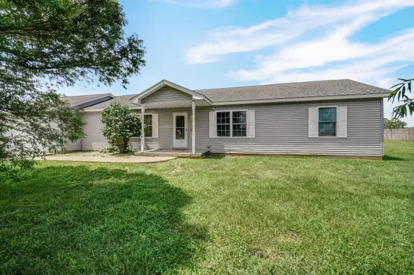 5463 South 248th Road, Buffalo, MO 65622