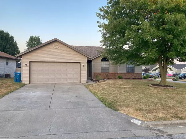 828 South Chinkapin Avenue, Nixa, MO 65714