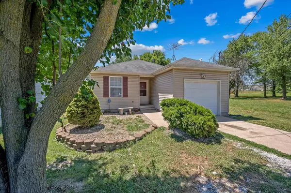 1953 North Hillcrest Avenue, Springfield, MO 65802