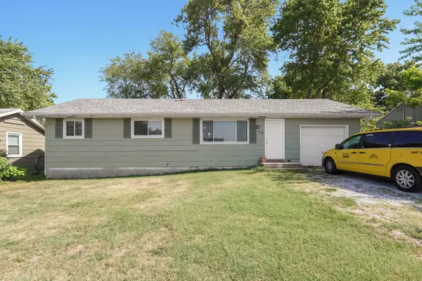 2609 East Division Street, Springfield, MO 65803